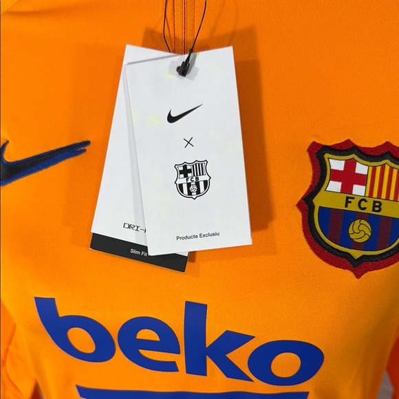 Nike Women’s Orange Barcelona Long Sleeve Jersey Size Small - Picture 2 of 10